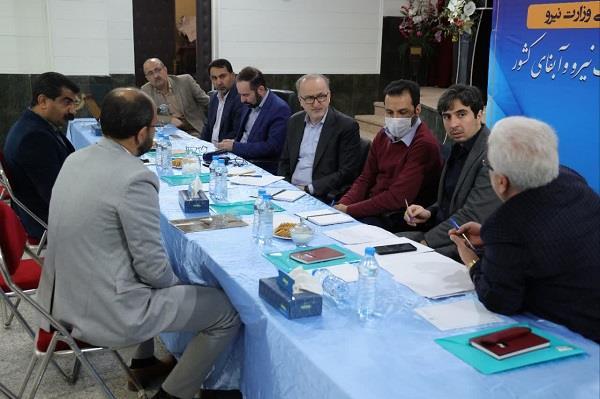 پاسخگویی مدیران و مسئولین وزارت نیرو و آبفا کشور در میز خدمت