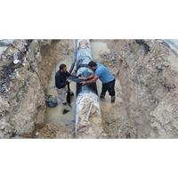 ترمیم و تعمیر ۲ مورد شکستگی خط انتقال آب در بندر امام