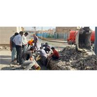 اصلاح شبکه فرسوده فاضلاب در کوچه اکبران آبادان