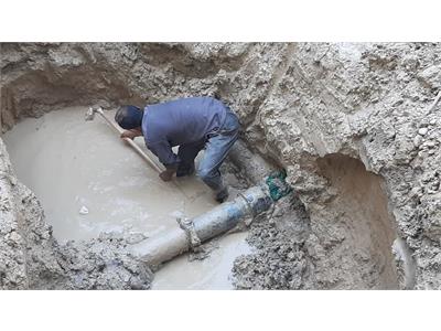 اجرای عملیات نشت یابی شبکه توزیع و انشعابات آب شهر بندرامام