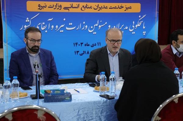 پاسخگویی مدیران و مسئولین وزارت نیرو و آبفا کشور در میز خدمت