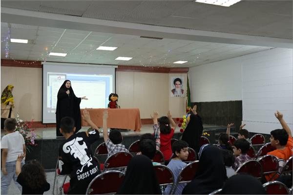 برگزاری جشن آبیاران ، ویژه فرزندان همکار و مادران به منظور آشنایی با روشهای صرفه جویی در آب