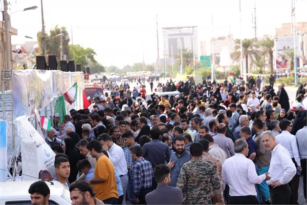 حضور کارکنان شرکت آبفا خوزستان در راهپیمایی یوم الله 13 آبان