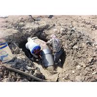 تعمیر فوری شکستگی خط انتقال آب در روستای کوت شنوف