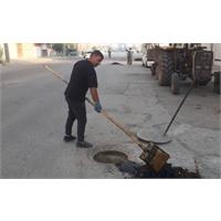 پیش از شروع بارندگی‌ها؛ بهسازی و لایروبی شبکه فاضلاب 2 نقطه بحرانی ماهشهر انجام شد